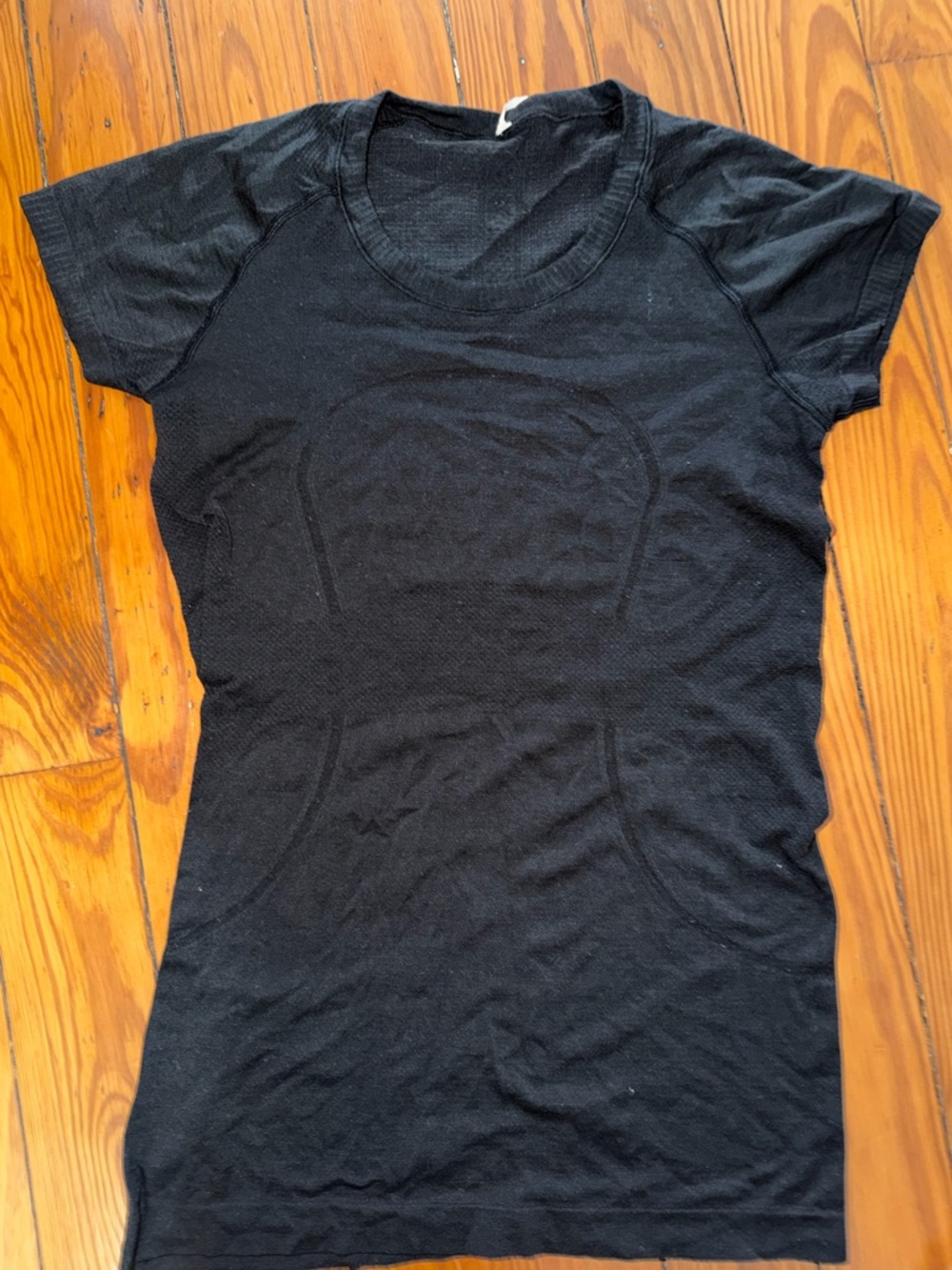lululemon athletica Black Short-Sleeve Athletic Tee